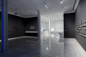 Panoramic view of the exhibition Catálogos Desencadenados.